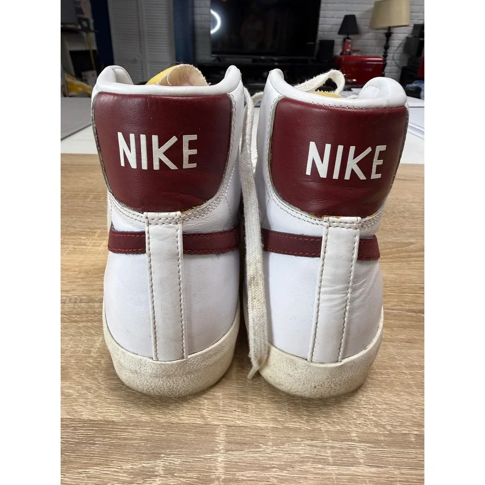 Nike Blazer Mid 77 Vintage White Team Red BQ6806-111 Mens Size 12 High Top